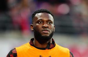 九游体育官网-佩杜拉：米兰在博尼法斯体检上欠缺经验，明知有风险本应低调进行